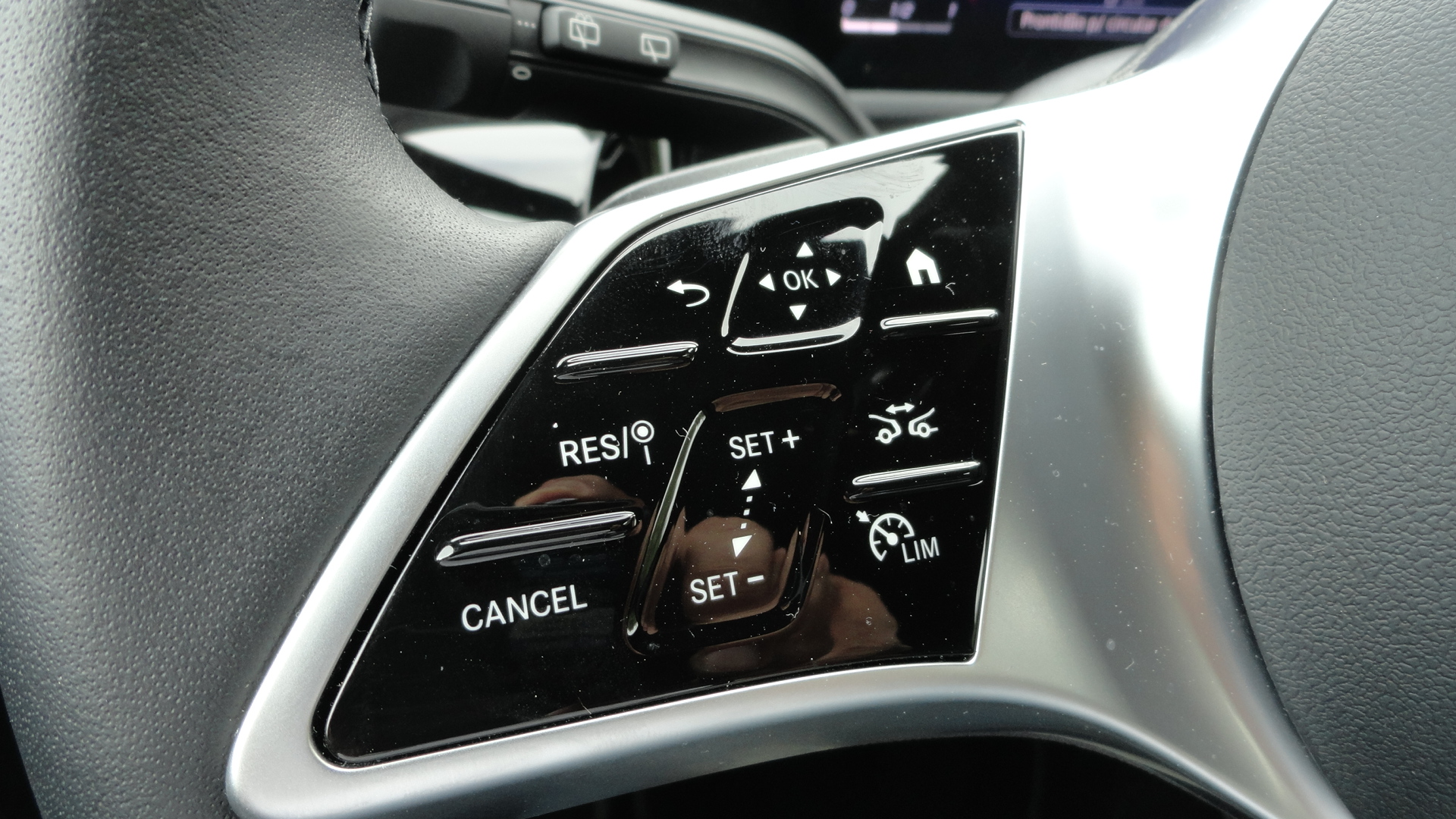MERCEDES GLA 250 e PLUGIN
