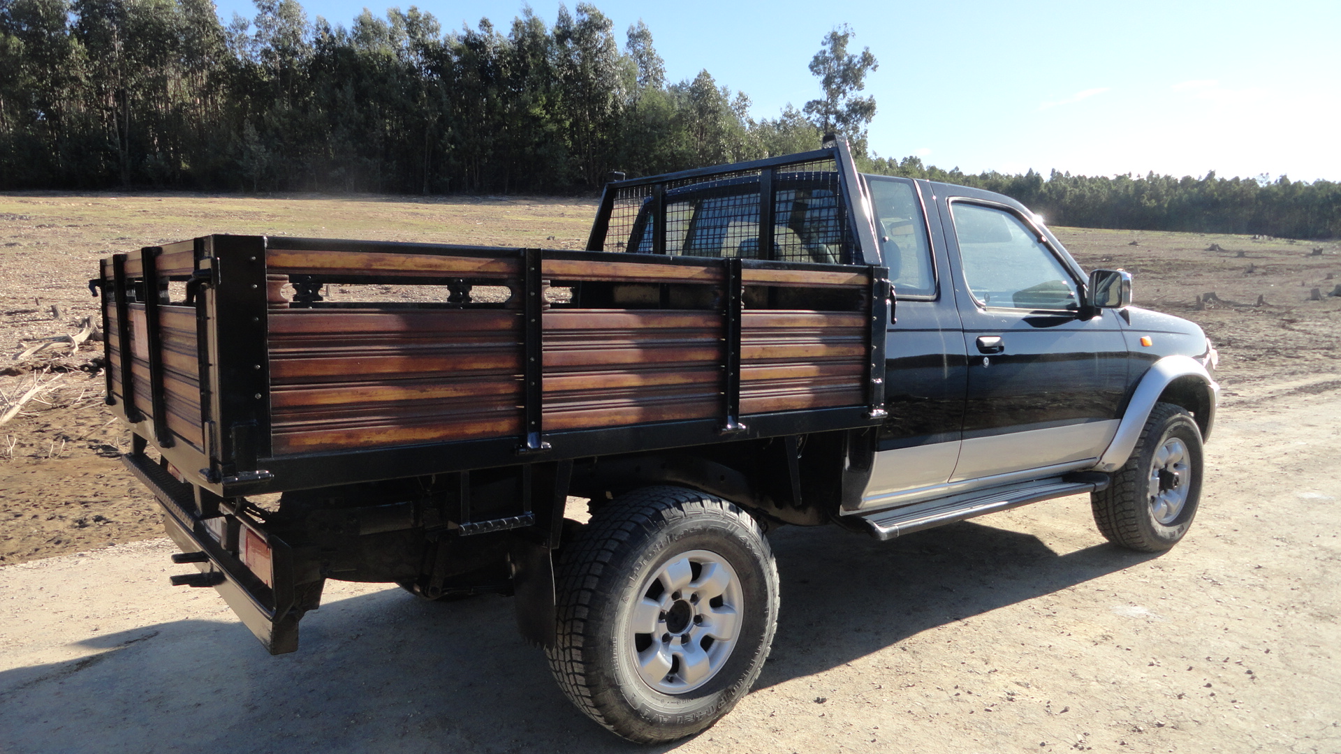 NISSAN NAVARA 2.5 TDI 4 LUGARES