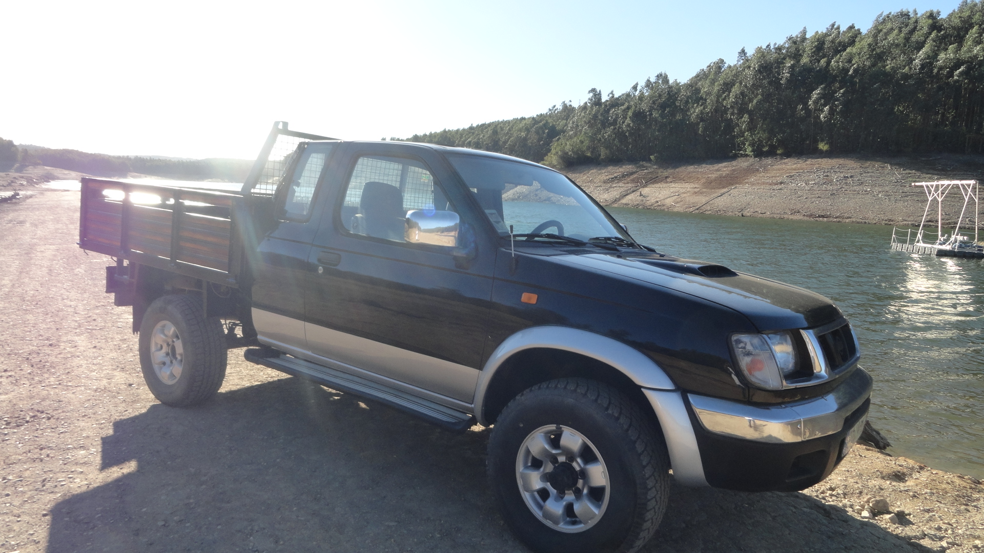 NISSAN NAVARA 2.5 TDI 4 LUGARES