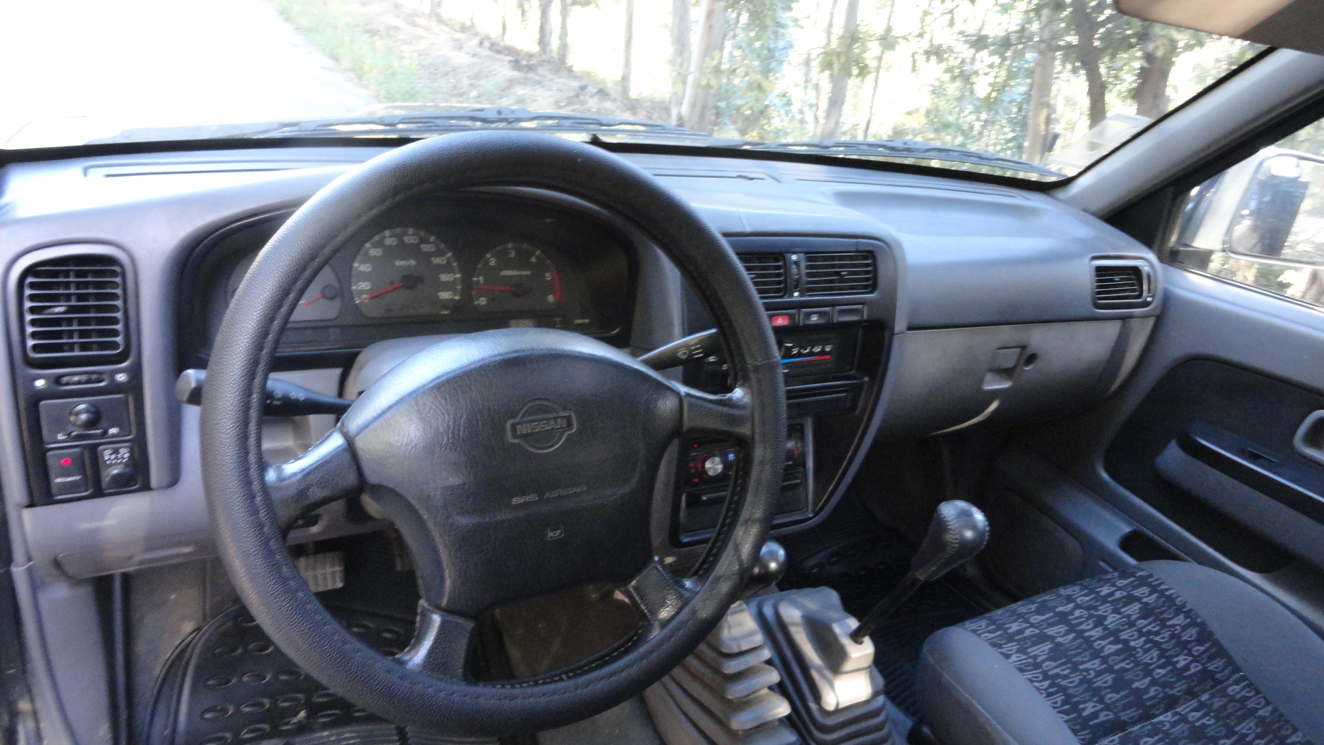 NISSAN NAVARA 2.5 TDI 4 LUGARES