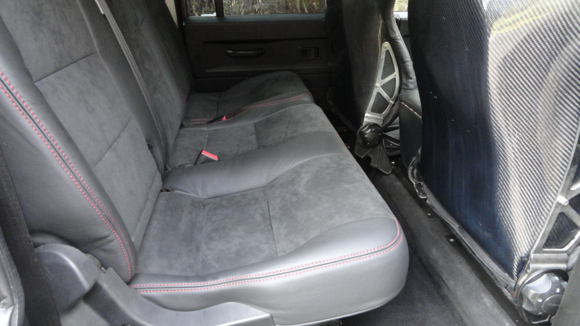 LAND ROVER DEFENDER 130