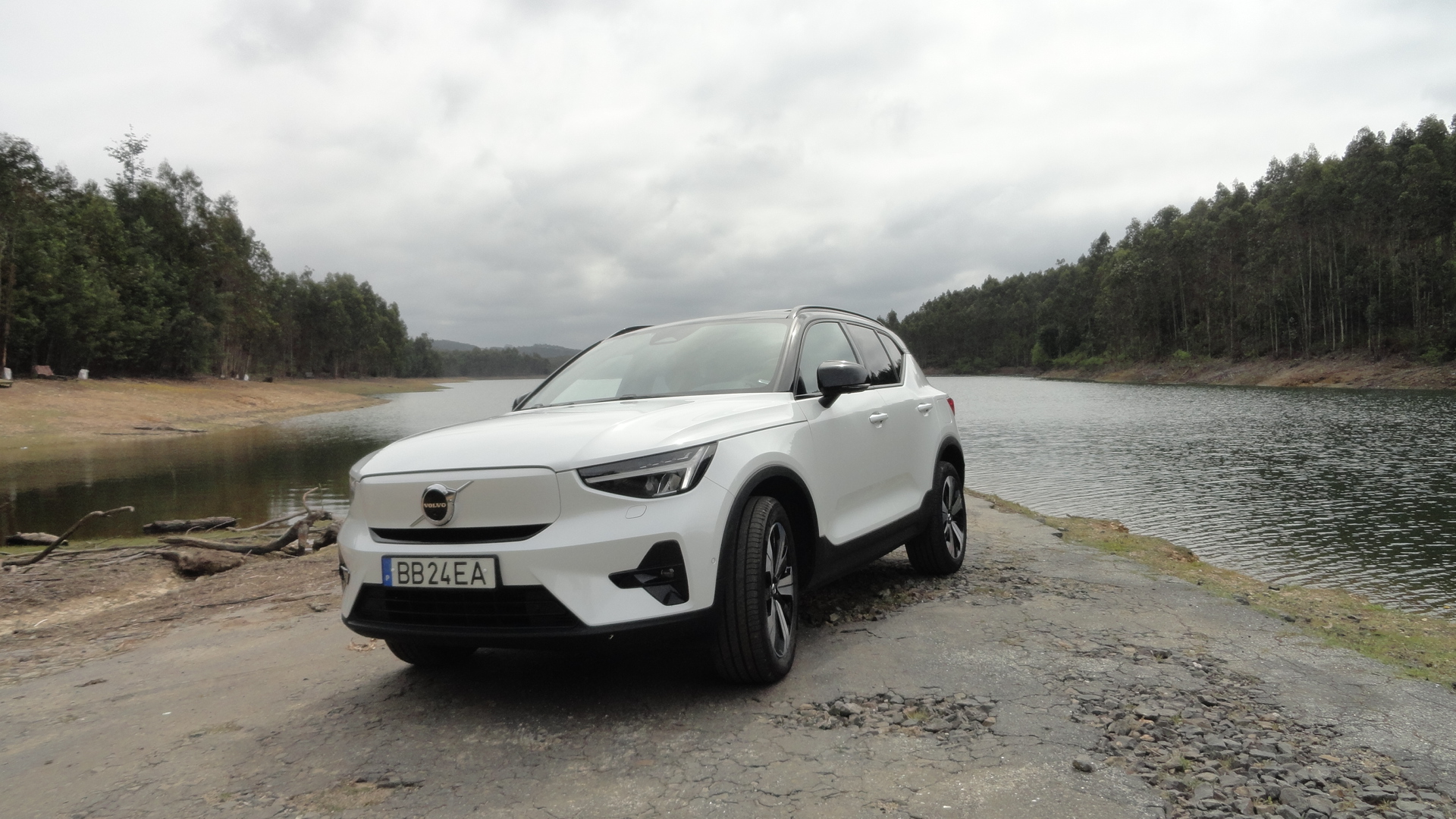 VOLVO XC 40 ELETRICO