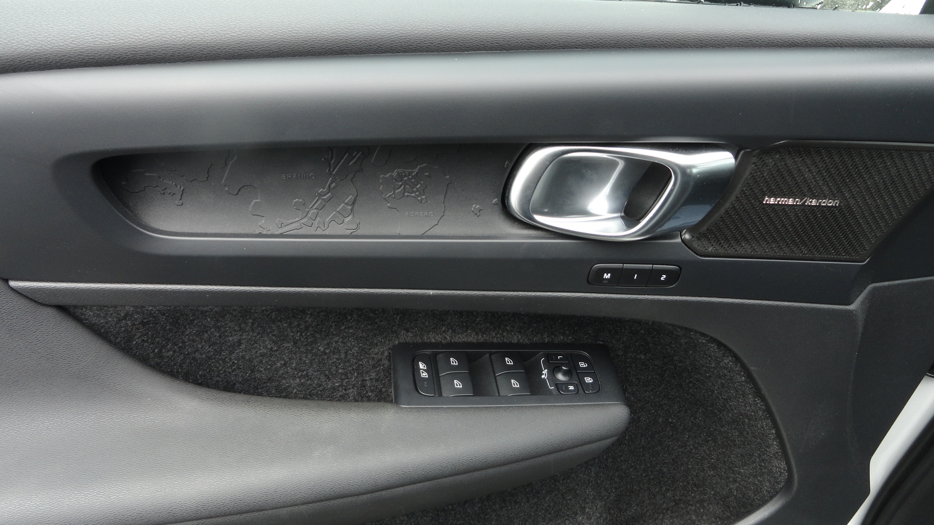 VOLVO XC 40 ELETRICO