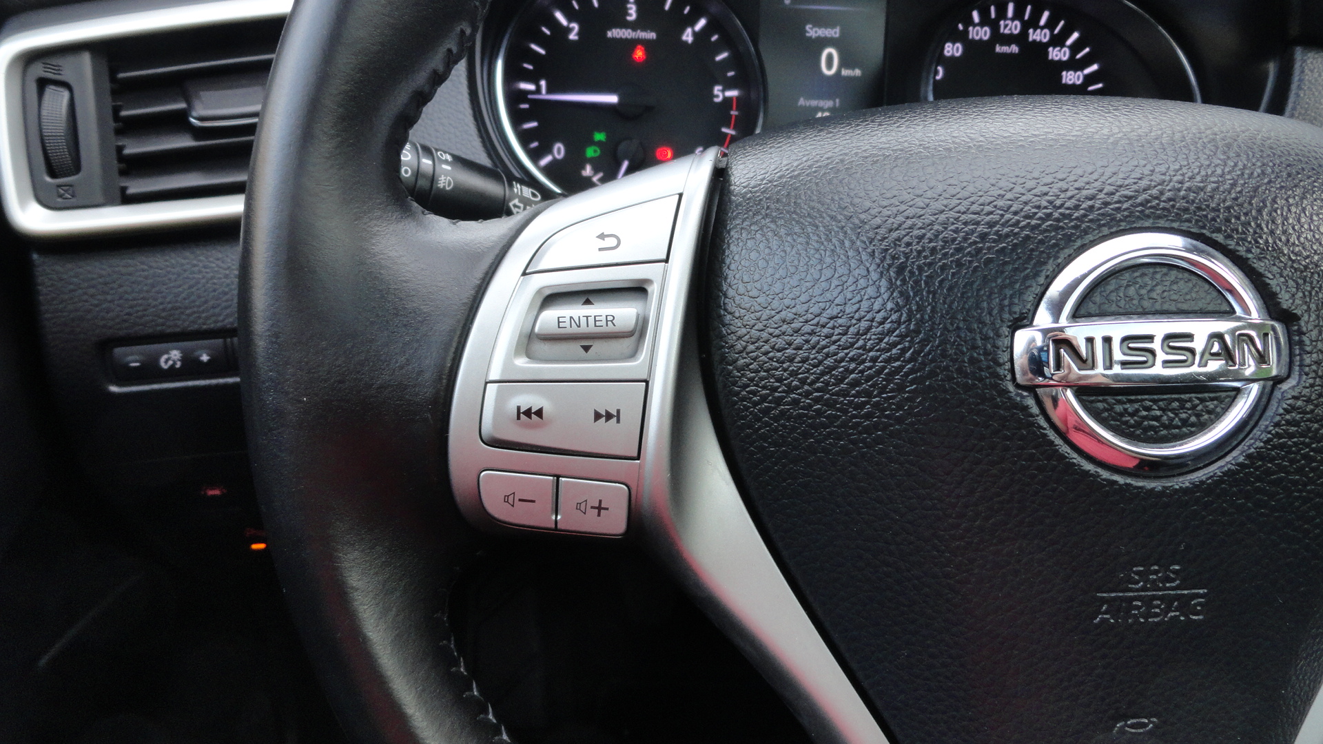 NISSAN QASHQAI 1.6 D