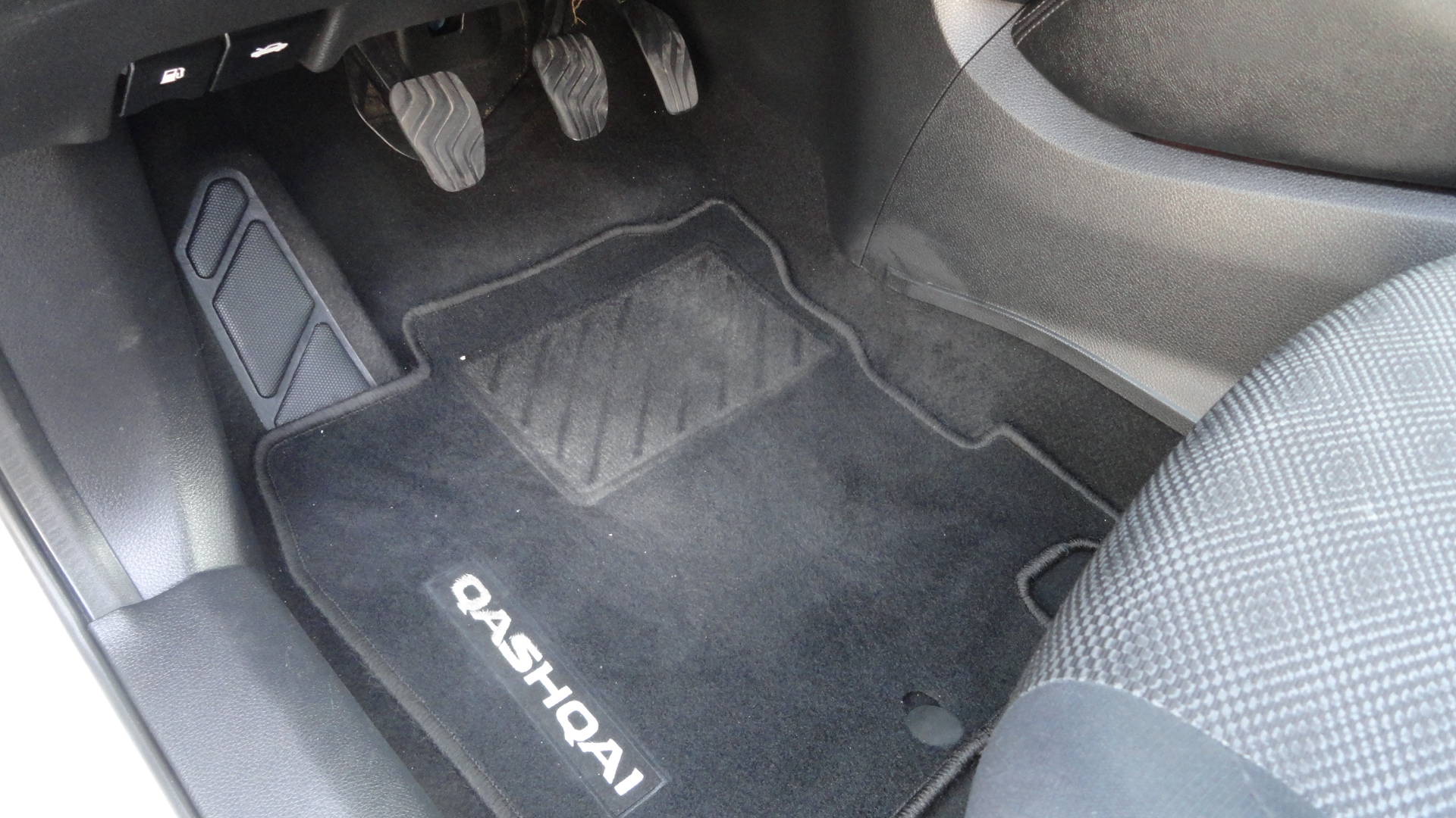 NISSAN QASHQAI 1.6 D