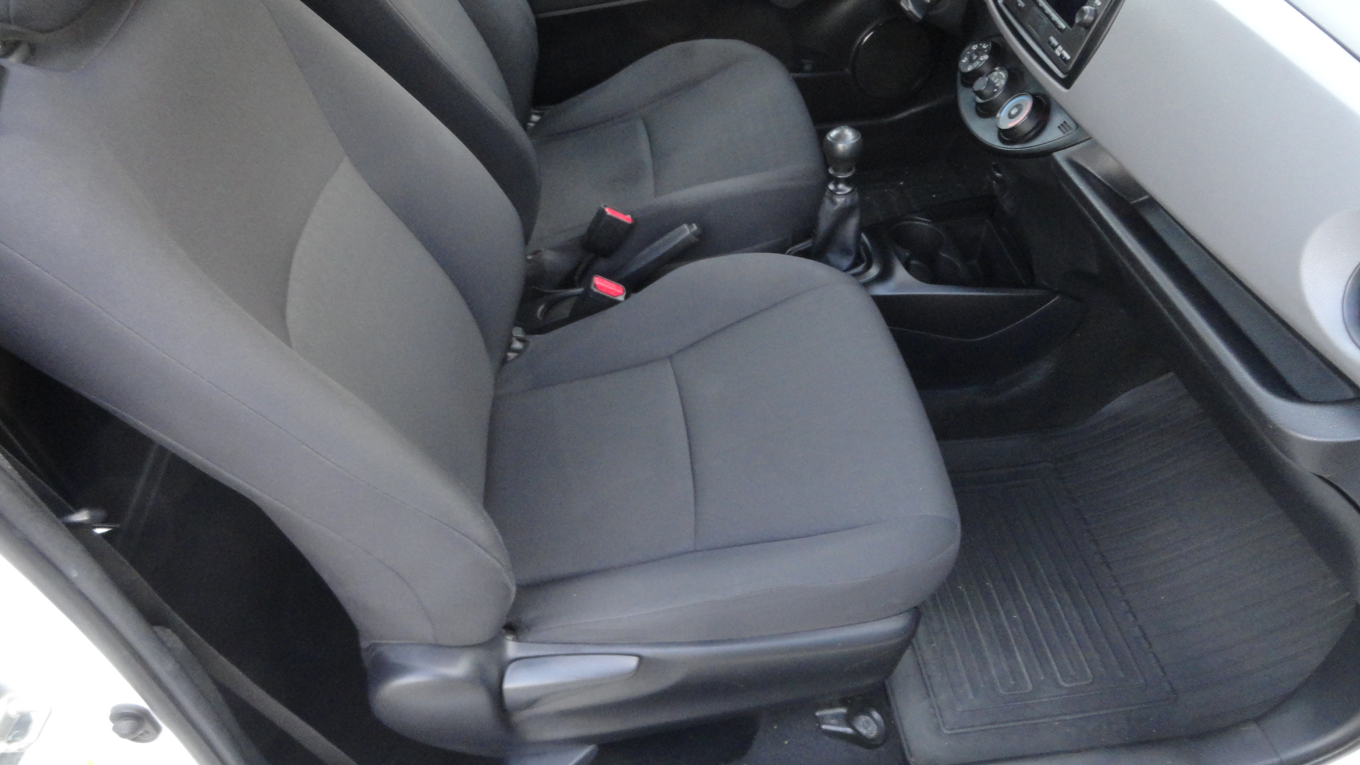 TOYOTA YARIS BIZZ 1.4D-4D
